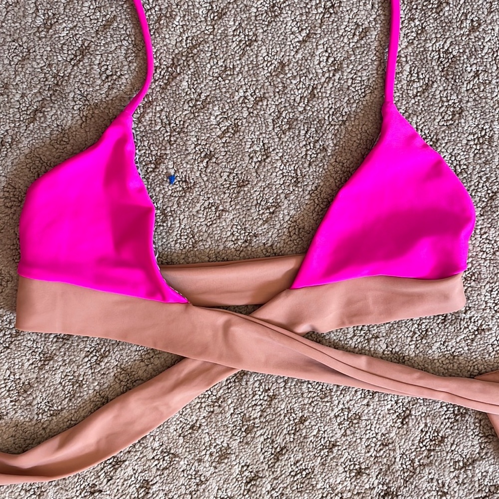 Acacia top